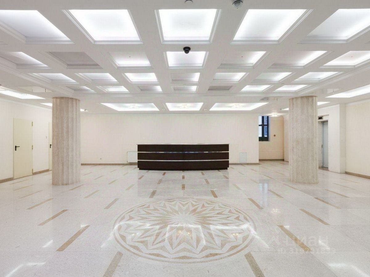 Продажа 6-комн квартиры на вторичном рынке Казарменный переулок, 3