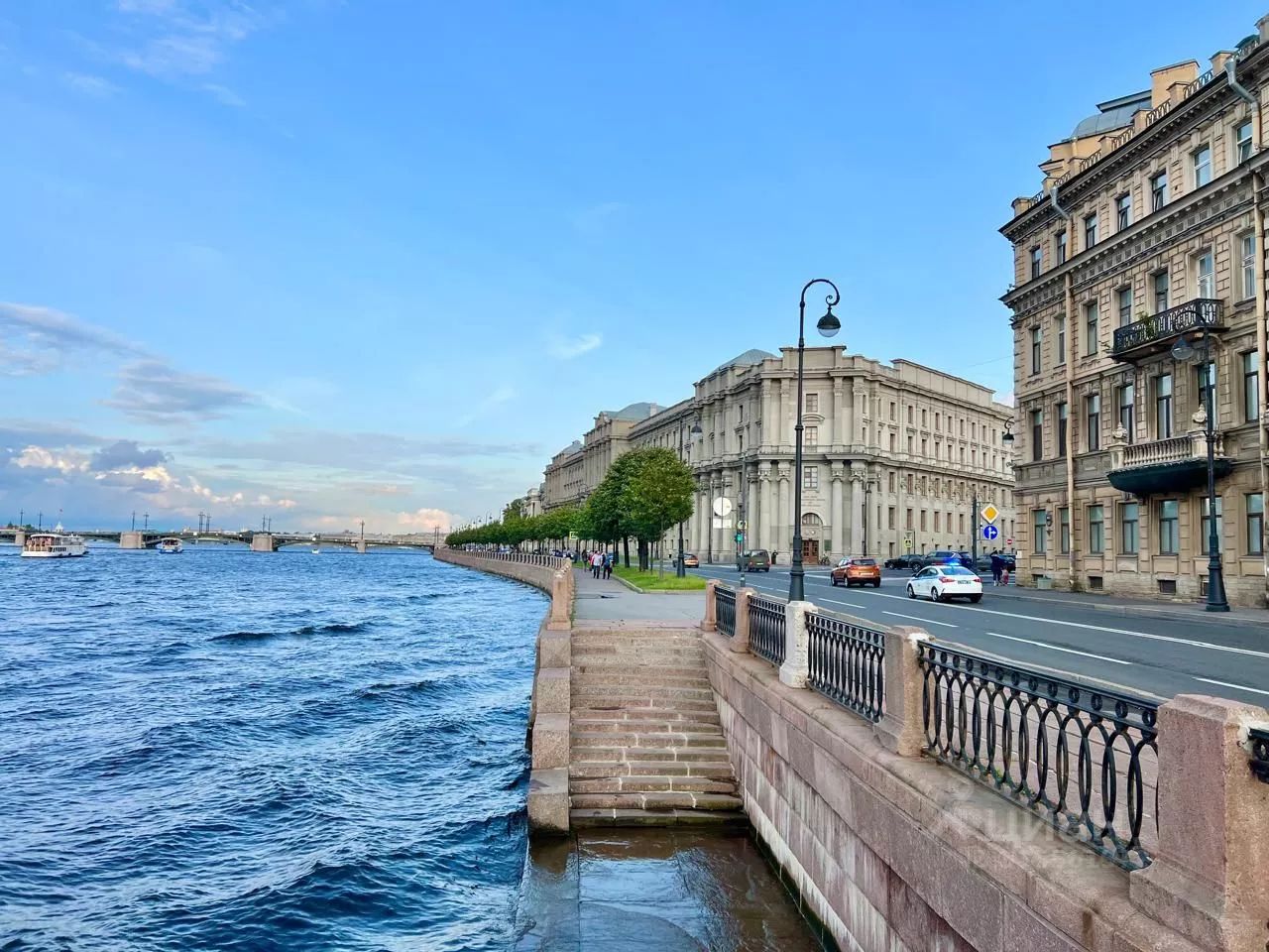 Продажа 2-комн квартиры на вторичном рынке Биржевой переулок, 1/10