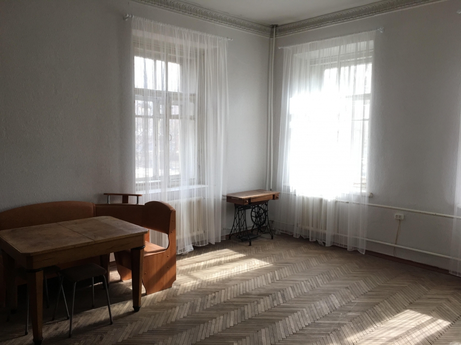 Продажа комнаты Красного Курсанта ул ,  д. 23