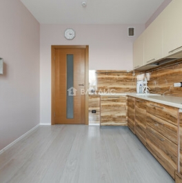 Продажа 1-комн квартиры на вторичном рынке ул Богословская,  д. 4,  к. 3