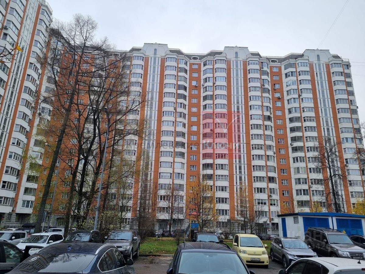 Продажа 3-комн квартиры на вторичном рынке улица Молодцова, 23К2