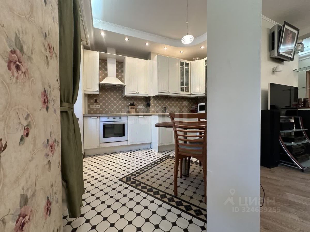 Продажа 3-комн квартиры на вторичном рынке 3-й Озерковский переулок, 1к1