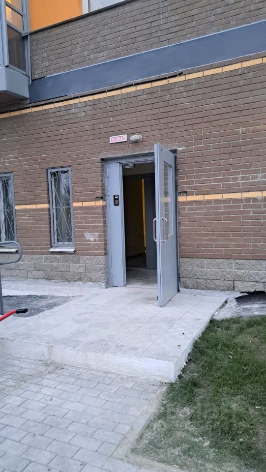 Продажа 2-комн квартиры на вторичном рынке д. Янино-2, улица Рябиновая, 30