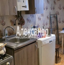 Продажа 3-комн квартиры на вторичном рынке пр-кт Малый П.С.,  д. 36-38