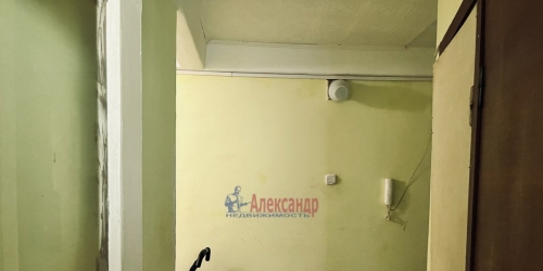 Комната Сосновый Бор г., Малая Земля ул. ,  д. 16