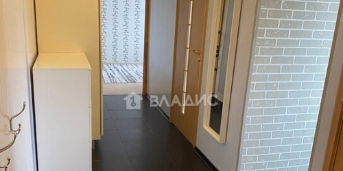 2-комн квартира улица Шотмана,  д. 18