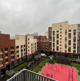 Продажа 1-комн квартиры на вторичном рынке Кедровая улица,  д. 16