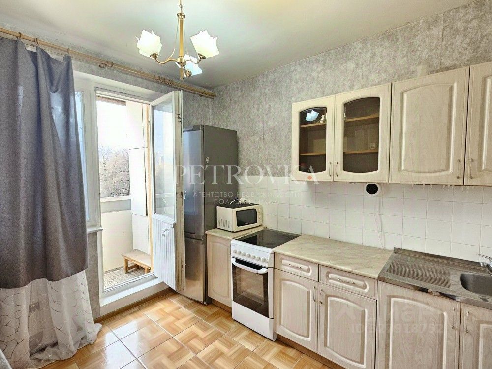 Продажа 1-комн квартиры на вторичном рынке улица Хачатуряна, 2