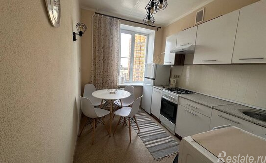 Аренда 2-комн квартиры на вторичном рынке Университетский пр-кт,  д. 23,  к. 1