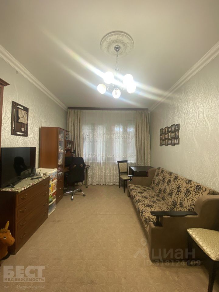 Продажа 2-комн квартиры на вторичном рынке улица Винокурова, 5/6К2