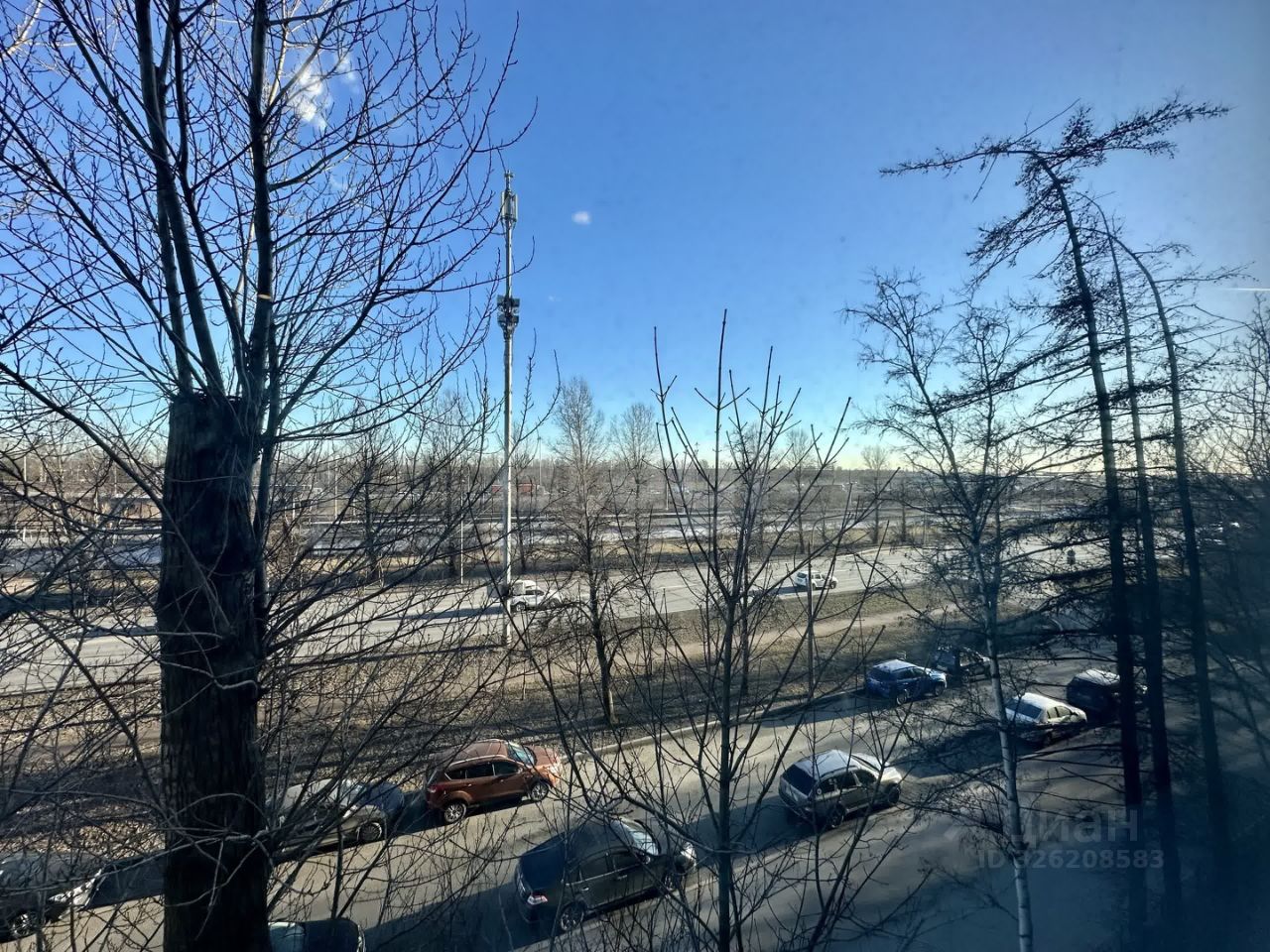 Продажа 2-комн квартиры на вторичном рынке проспект Народного ополчения, 141