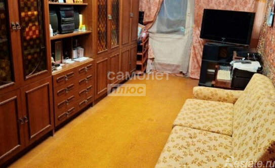 Продажа 3-комн квартиры на вторичном рынке Днепропетровская улица,  д. 31