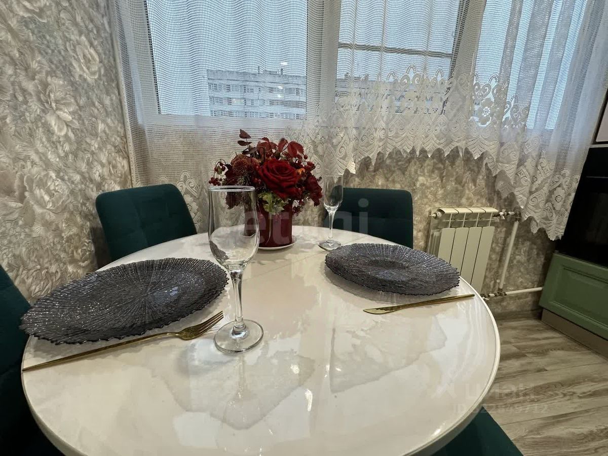 Продажа 3-комн квартиры на вторичном рынке Петергофское шоссе, 5К1