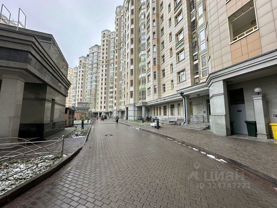 Продажа 5-комн квартиры на вторичном рынке Ломоносовский проспект, 25к5
