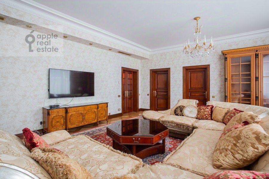Продажа 2-комн квартиры на вторичном рынке переулок Брюсов, 19