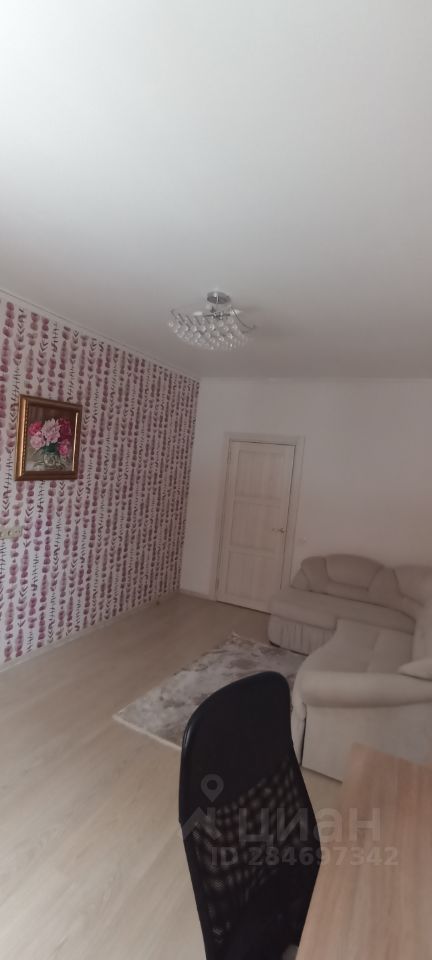 Продажа 1-комн квартиры на вторичном рынке Нахабино пгт, улица Панфилова, 29