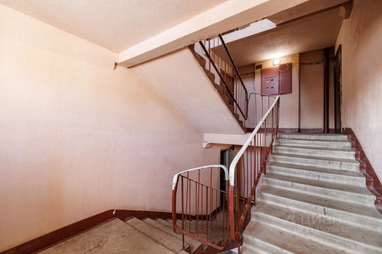 Продажа 3-комн квартиры на вторичном рынке д. Курковицы, 13