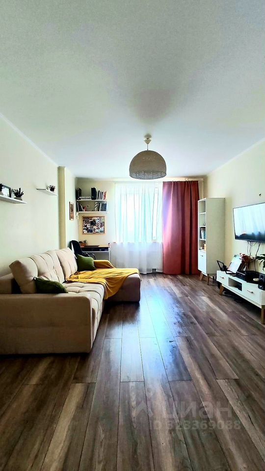 Продажа 3-комн квартиры на вторичном рынке Мурино, бульвар Петровский, 2к3