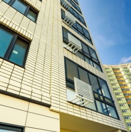 Продажа 3-комн квартиры на вторичном рынке улица Лавриненко,  д. 5