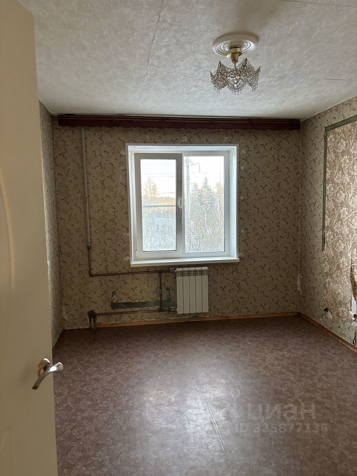 Продажа 2-комн квартиры на вторичном рынке Сосновый Бор, Молодежная улица, 62