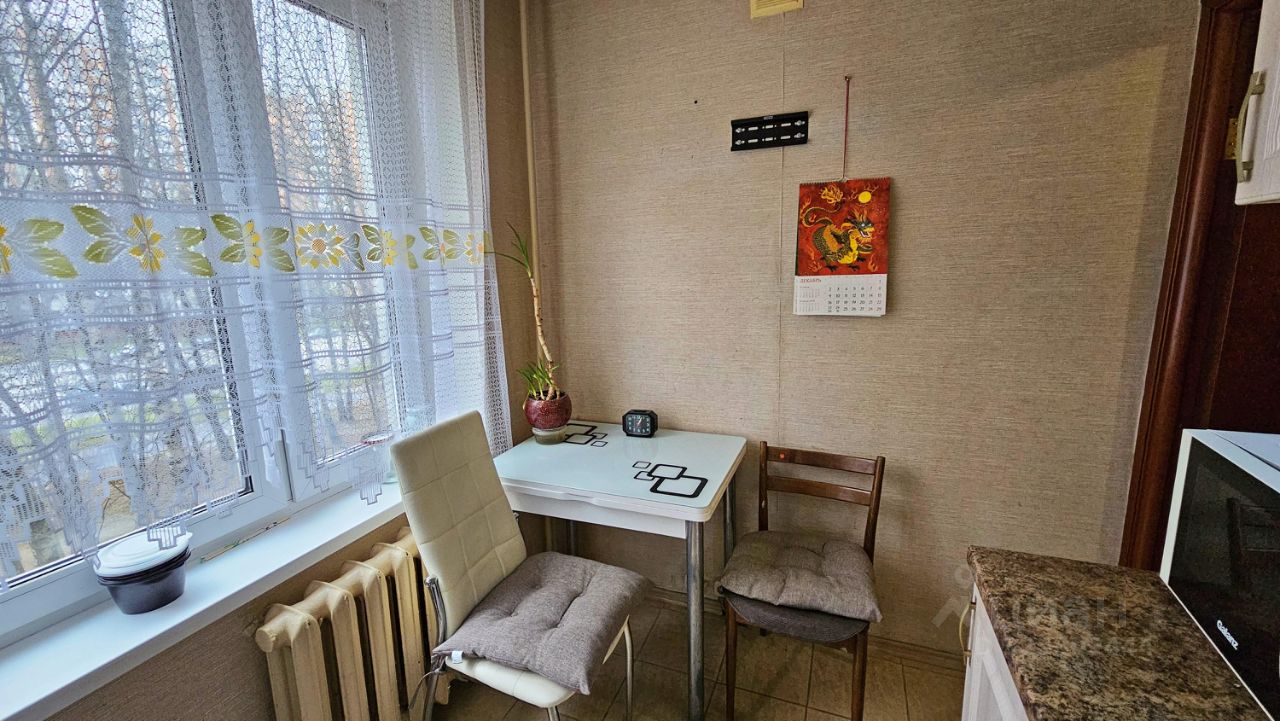 Аренда 2-комн квартиры на вторичном рынке Симферопольский бульвар, 16К2