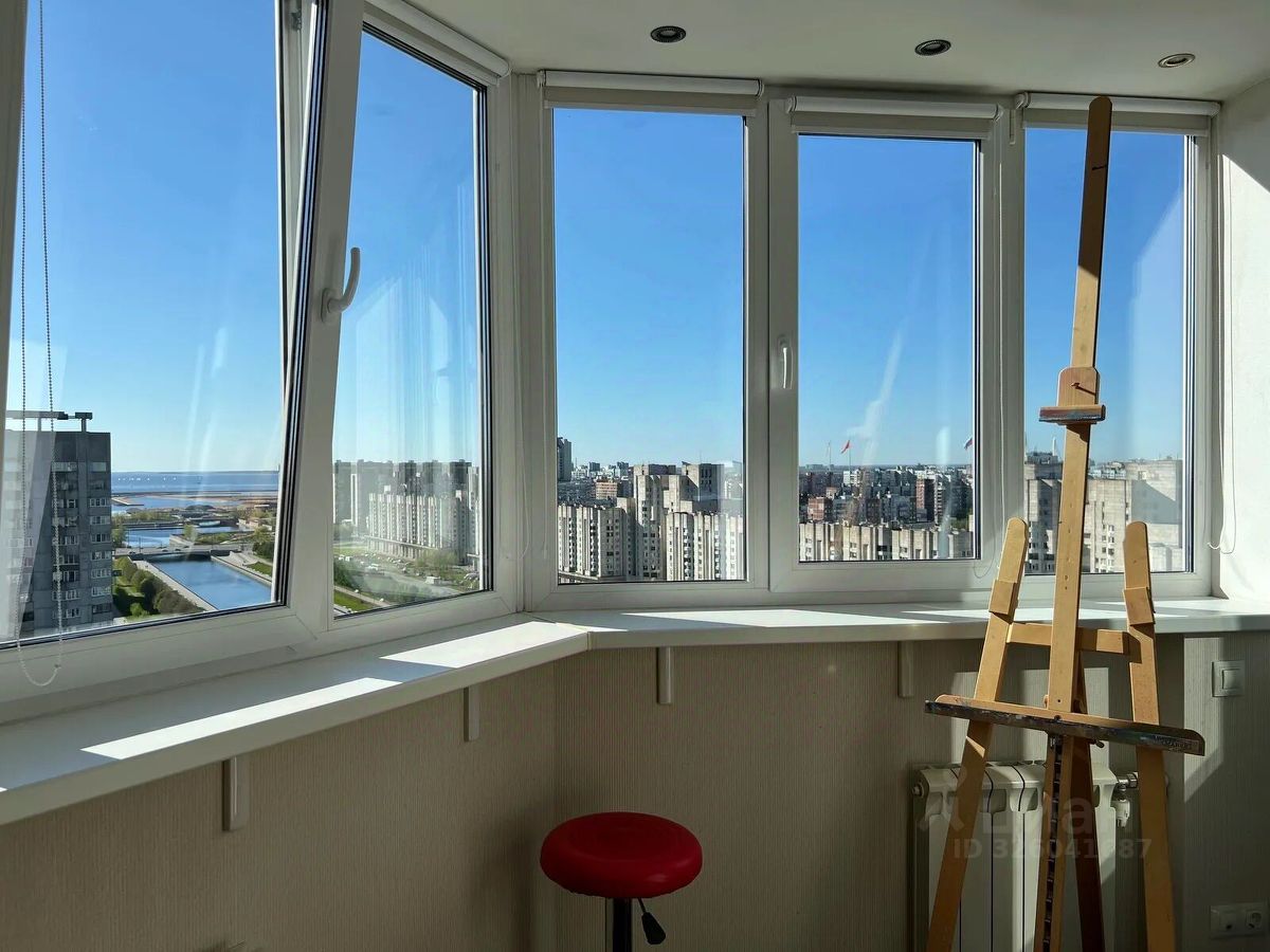 Продажа 1-комн квартиры на вторичном рынке Новосмоленская набережная,  д. 2