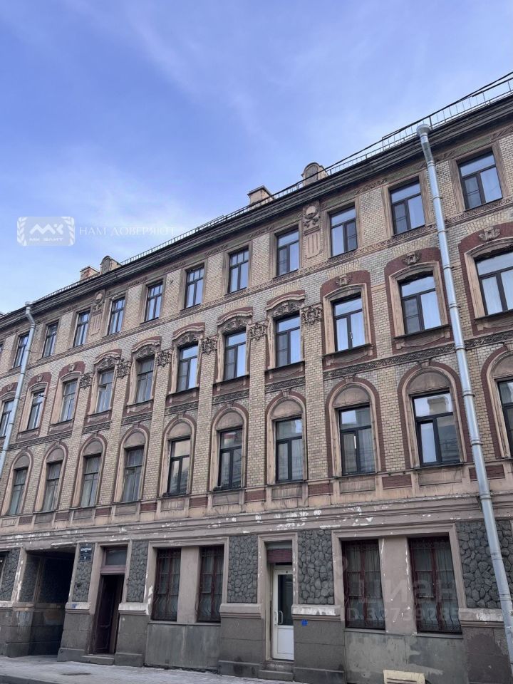 Продажа 2-комн квартиры на вторичном рынке Шпалерная улица,  д. 11