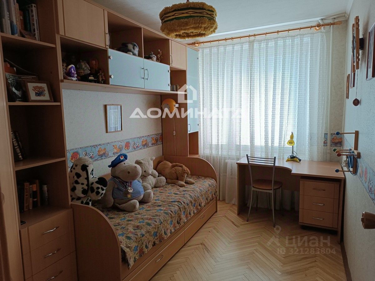 Аренда 2-комн квартиры на вторичном рынке Большеохтинский проспект, 6