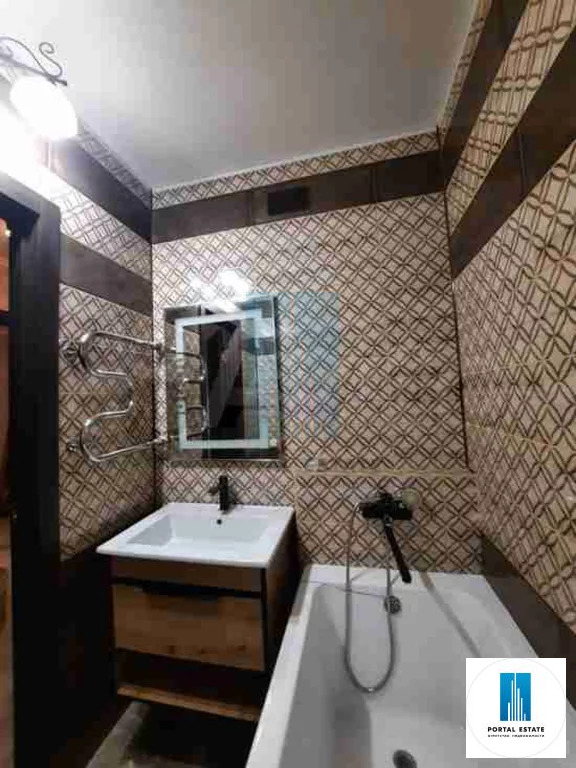 Продажа 2-комн квартиры на вторичном рынке Домодедово, Западный мкр.,  д. 39