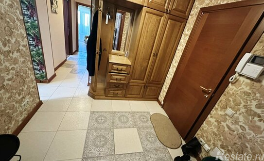 Продажа 3-комн квартиры на вторичном рынке улица Бутлерова,  д. 40 к1