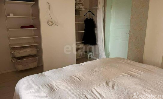 Продажа 4-комн квартиры на вторичном рынке Пушкин г, Генерала Хазова ул,  д. 10