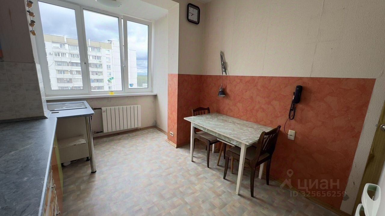 Продажа 3-комн квартиры на вторичном рынке Королев, проспект Космонавтов, 17
