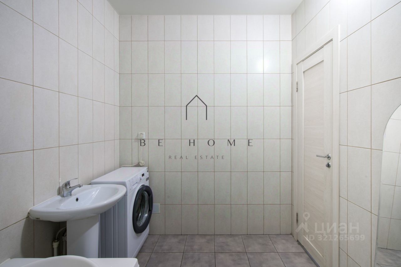 Аренда 3-комн квартиры на вторичном рынке 11-я Красноармейская улица, 7