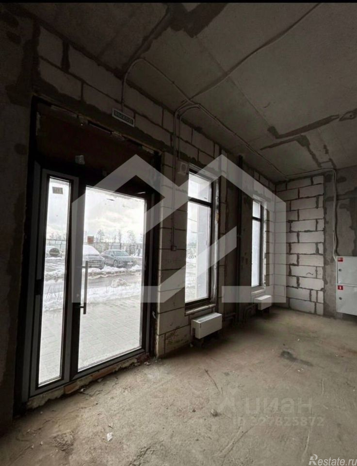 Продажа торгового помещения Коробово, Взлётная улица,  д. 4