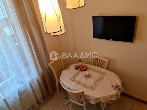 Продажа 2-комн квартиры на вторичном рынке Союзный пр-кт.,  д. 4