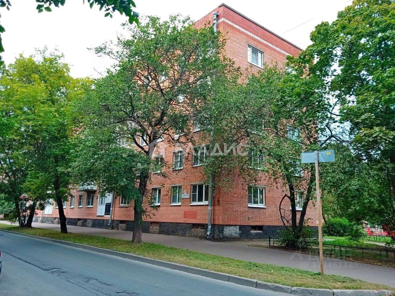 Продажа 2-комн квартиры на вторичном рынке Кронштадт, Владимирская улица, 47