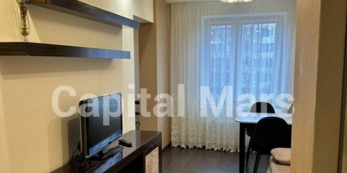 3-комн квартира улица Лескова,  д. 10А