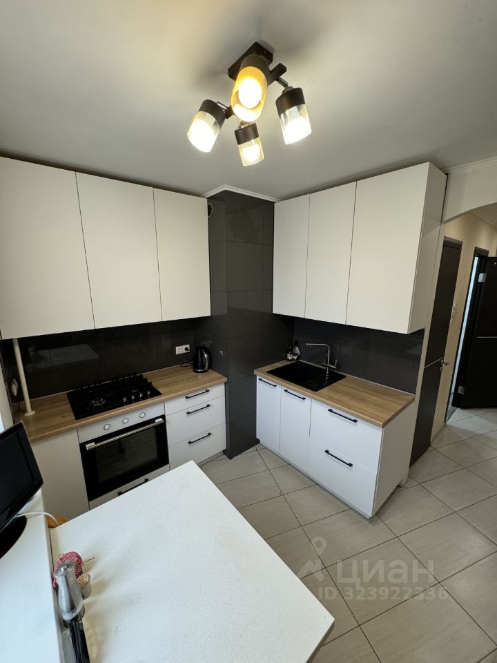 Продажа 2-комн квартиры на вторичном рынке Пушкин, улица Вячеслава Шишкова, 32/15