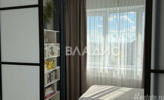 Продажа 1-комн квартиры на вторичном рынке Зелёный пр-кт,  д. 93А