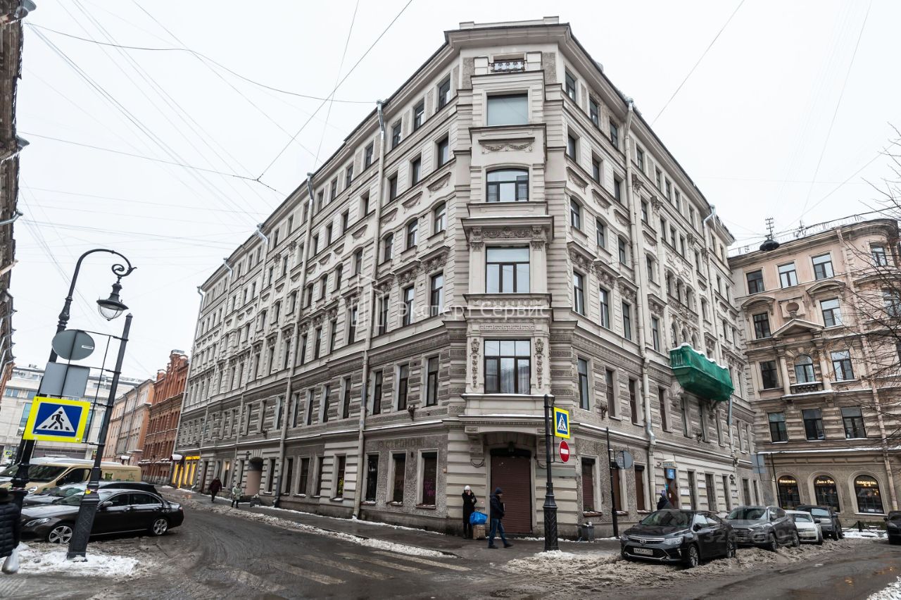 Продажа 5-комн квартиры на вторичном рынке Пушкинская улица,  д. 14