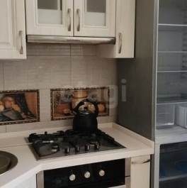 Продажа 3-комн квартиры на вторичном рынке Комсомольский пр-кт,  д. 19