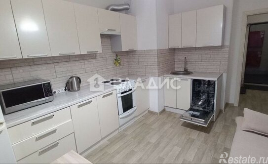 Продажа 1-комн квартиры на вторичном рынке Заречная улица,  д. 25