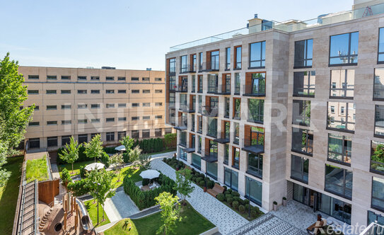 Продажа 4-комн квартиры на вторичном рынке Ордынка М. ул,  д. 19