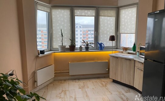 Продажа 2-комн квартиры на вторичном рынке Московский г, Москвитина ул,  д. 3 к1