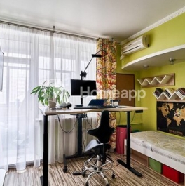 Продажа 2-комн квартиры на вторичном рынке Судостроительная улица,  д. 36