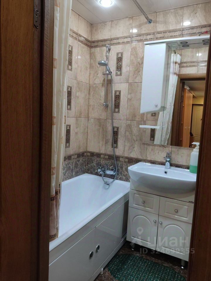 Продажа 3-комн квартиры на вторичном рынке улица Летчика Бабушкина, 15