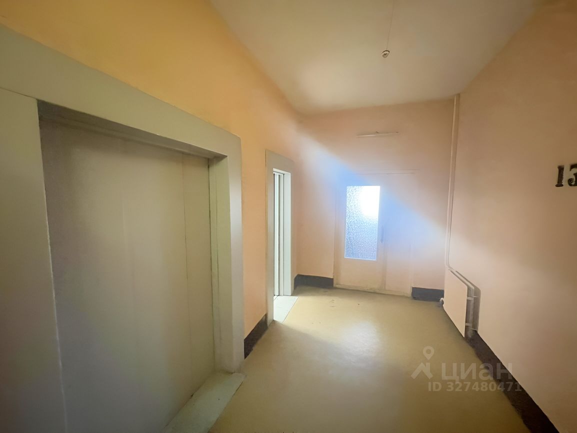 Продажа 3-комн квартиры на вторичном рынке улица Савушкина, 121к2Б