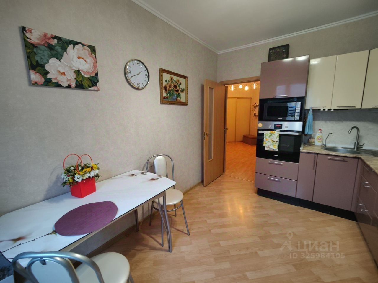 Продажа 2-комн квартиры на вторичном рынке Мурино г, Лаврики (шоссе) ул,  д. 83