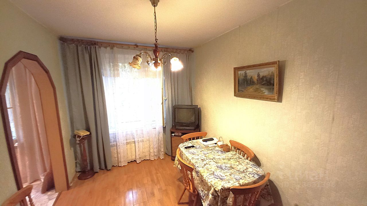 Продажа 4-комн квартиры на вторичном рынке улица Фомичевой, 16К3