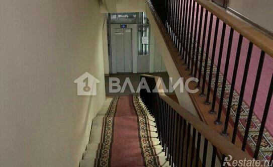 Продажа 5-комн квартиры на вторичном рынке улица Спиридоновка,  д. 15